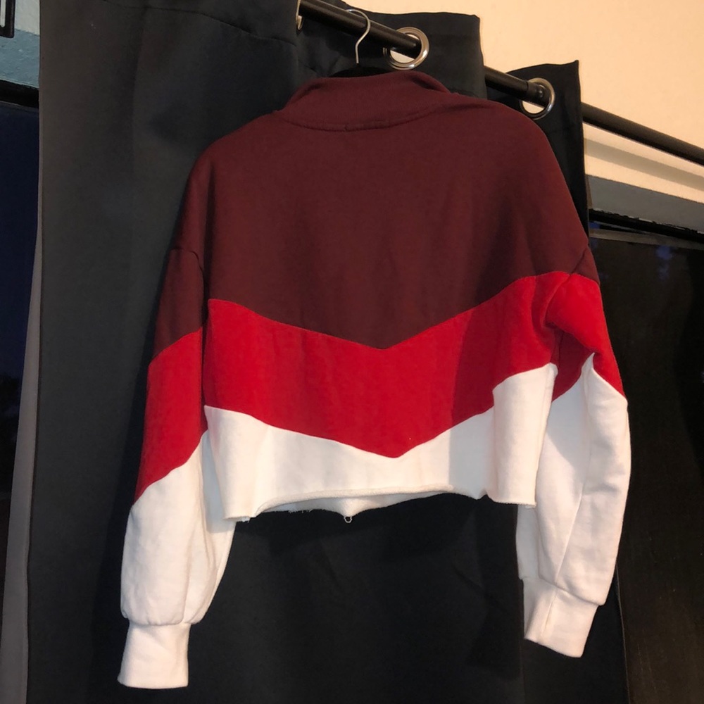 Asymmetrical Ombré Crop Sweater NWOT - Picture 3 of 5